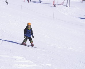 Fototapeta na wymiar Extreme sport - ski vacation in France white snow