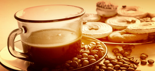 Obraz na płótnie Canvas Sweet cookies with coffee grain.