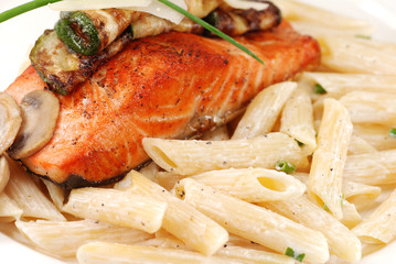 Pasta mit Lachs