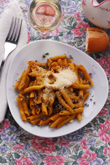 Penne gusto salvia - Primi Cucina alle erbe e fiori eduli