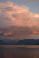 Sonnenuntergang am Sognefjord