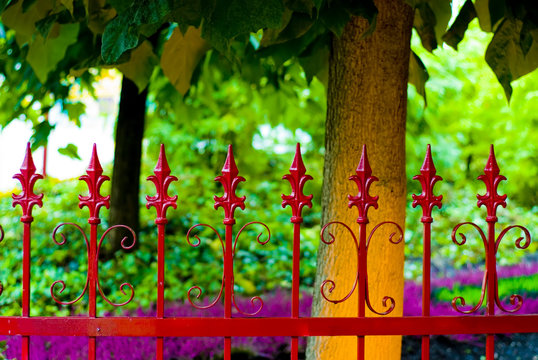 A Picture Of A Nice Red Fence