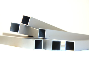 Tubes en aluminium © Jérôme SALORT