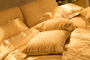 modern bed room designed interior