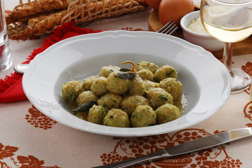 Strangolapreti - Primi ricette della Lombardia