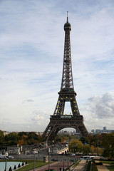 Fototapeta na wymiar The Eiffel Tower and the Iena bridge