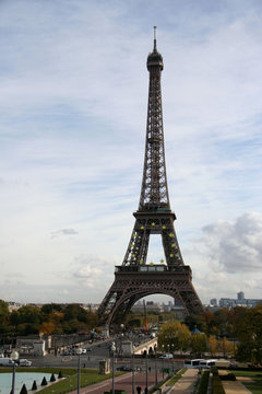 The Eiffel Tower and the Iena bridge