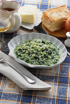 Risotto agli spinaci e taleggio - Primi Ricetta della Lombardia