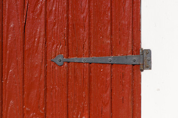 Aged door hinge