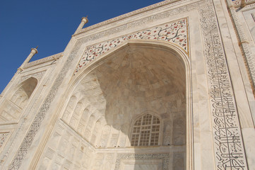Fototapeta na wymiar marble arch of Taj Mahal, India, Agra