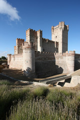 Fototapeta na wymiar Castillo de la Mota - landmark in Medina del Campo, Spain