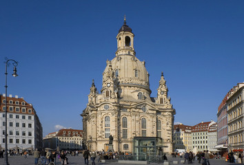 Fototapeta na wymiar Frauenkirche Drezno, Saksonia, de