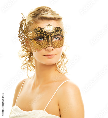 прозрачная маска на лице у девушки без смс