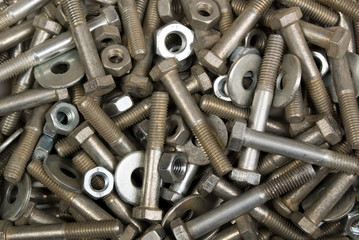 There are many screwes and bolts for them