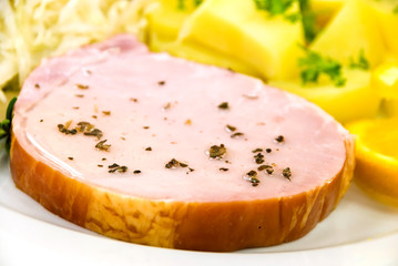 Kasseler Scheiben  mit Kartoffeln,Sauerkraut