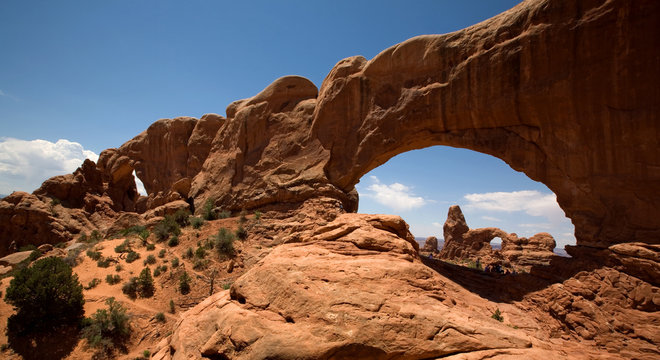 Blick durch das North Window auf den Turret Arch