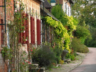 Facade pittoresque et verdure