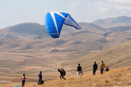 Parapendio decollo