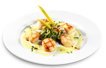Grilled Sea Scallop with Zucchini Spaghetti and Spice Sauce