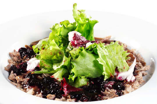 Breast of Duck Salad with Sauce and Berries