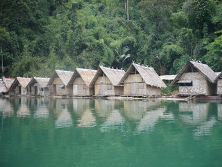 raft house