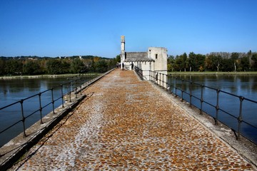 Sur le pont d'Avignon