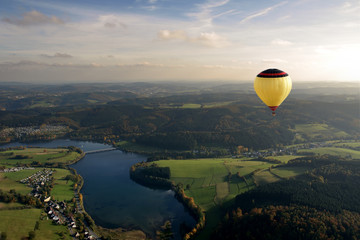 Luftballon / Balloon