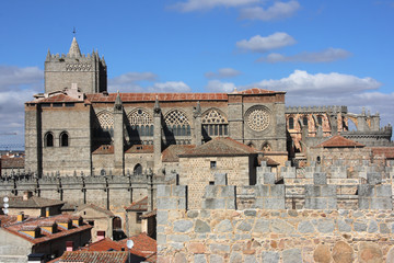 Fototapeta premium Avila town and cathedral seen from the medieval city walls.