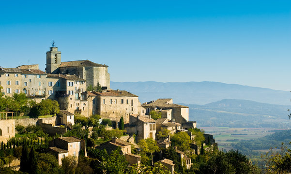 village de Gordes dans le Vaucluse en luberon (pacca)