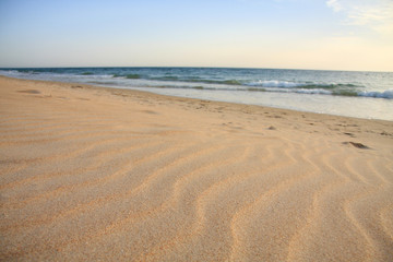 Fototapeta na wymiar Strand mit Blick auf Meer
