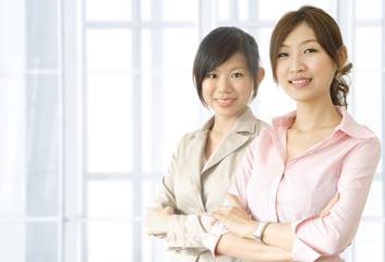 Obraz premium Asian business women in office environment