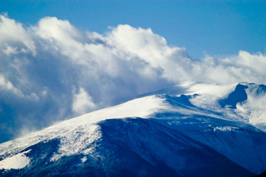 Winter theme. An image of mountains