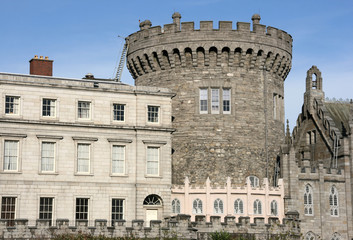 Fototapeta na wymiar Dublin zamek ściana - stare landmark w irlandzkiej stolicy