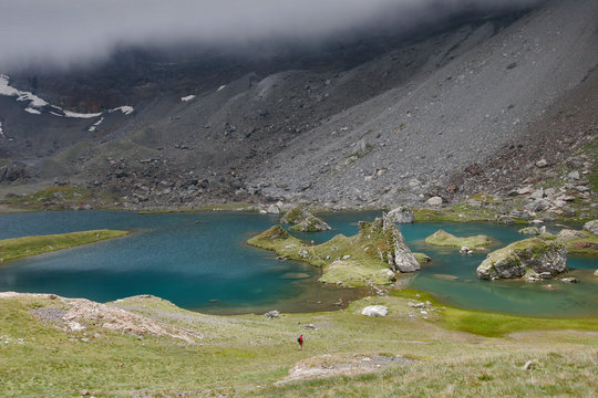 Lac de Baroude dans les Hautes Pyr&eacute;n&eacute;es