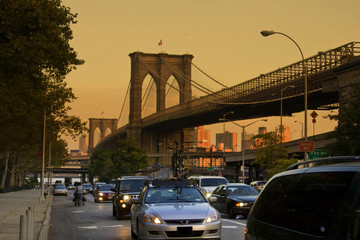brooklyn bridge from manhattan