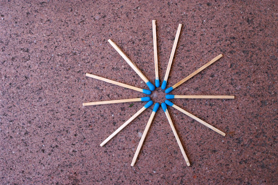 Streichh&ouml;lzer im Kreis 2