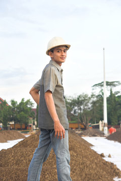 contractor at field