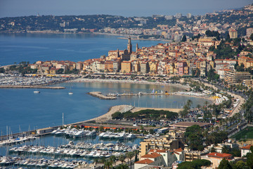 Vue aérienne de Menton