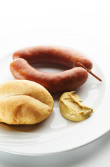 Kransky sausage with bread and mustard