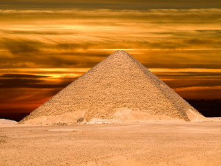 Fototapeta na wymiar Wielka Piramida Dashur (Czerwona Piramida)