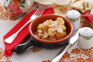 Cappone con anolini e salsa al prosciutto - Primi Emila R