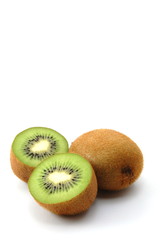 Obraz premium healthy green kiwi fruit isolated on white background