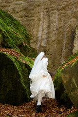 Braut im Wald