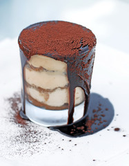 Tiramisu Cake