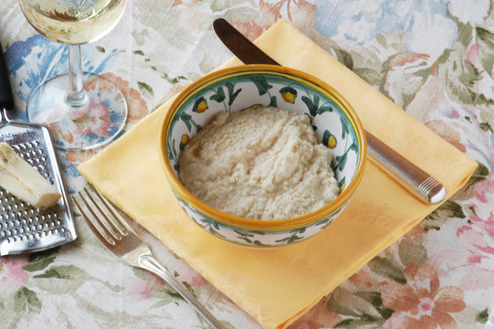 Salsa di rafano - Antipasti - Cucina tradizionale del Veneto