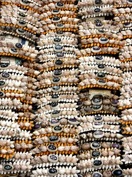Pakistan 026 Muschelspangen