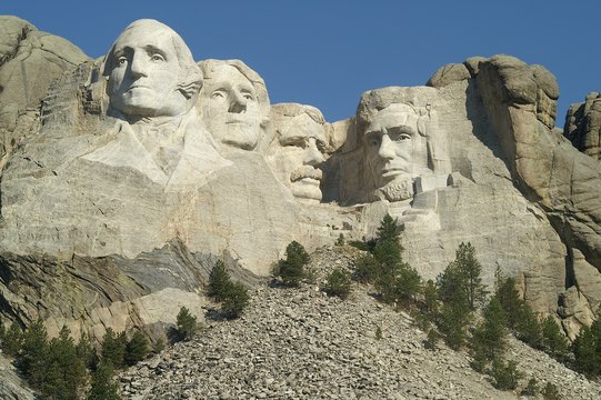 Mount Rushmore National Monument, full view