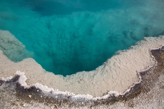 Hei&szlig;e Quelle im West Thumb Basain im Yellowstone National Park