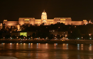 Fototapeta na wymiar Buda Castle, night shot across the Danube. Budapest, Hungary.