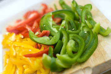 trio de poivrons - verts jaunes rouges